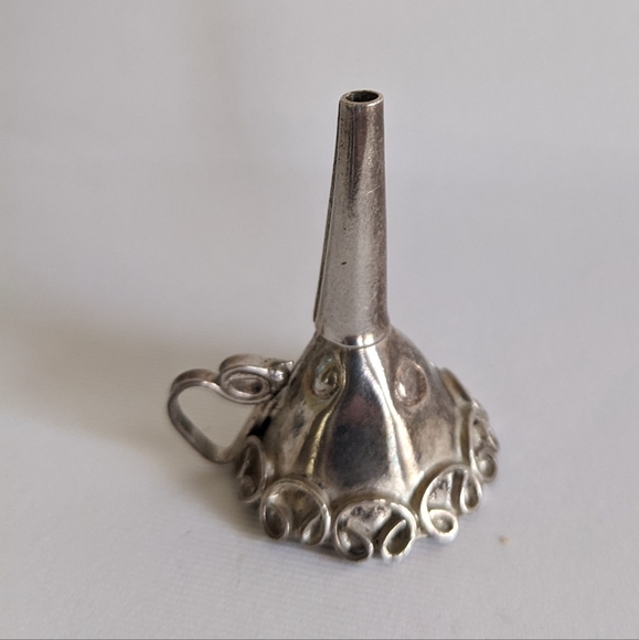 Jewelry - Vintage tiny perfume funnel
